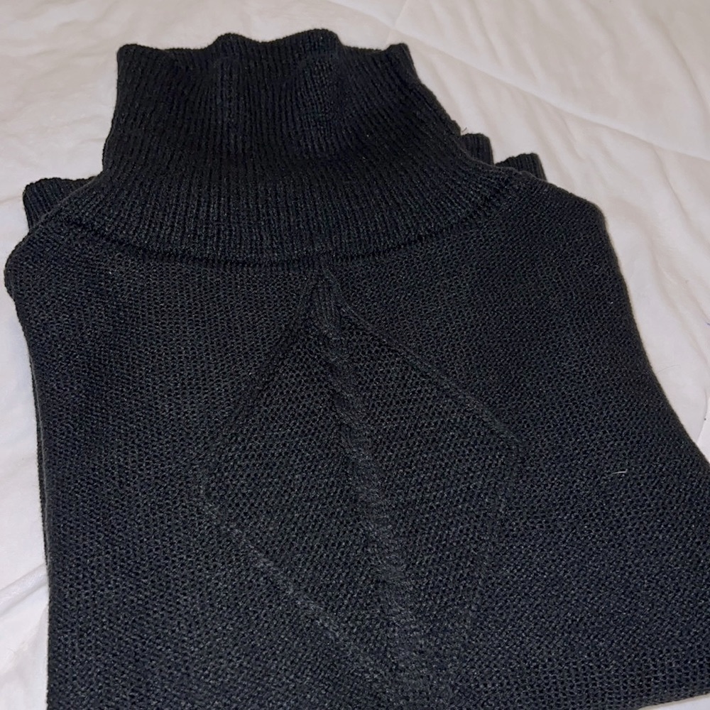 Black Poncho One Size Fits Most NWT
